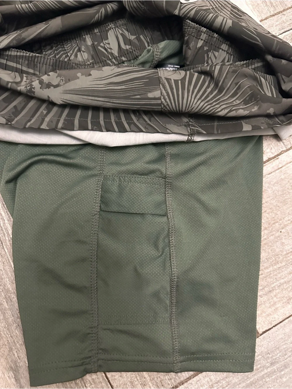 Gerry Sport Athletic Skort Women’s Small Olive Green Tropical Print